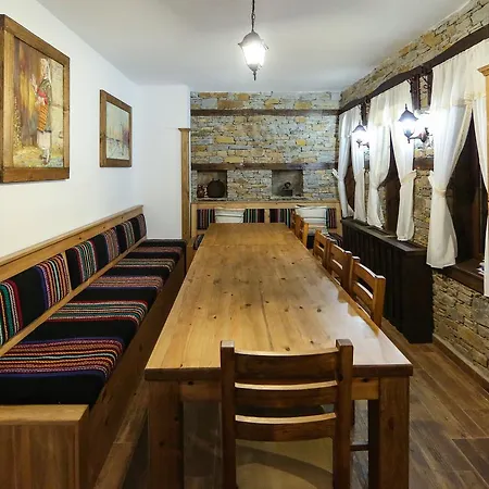 Guest House Leshten 게스트하우스