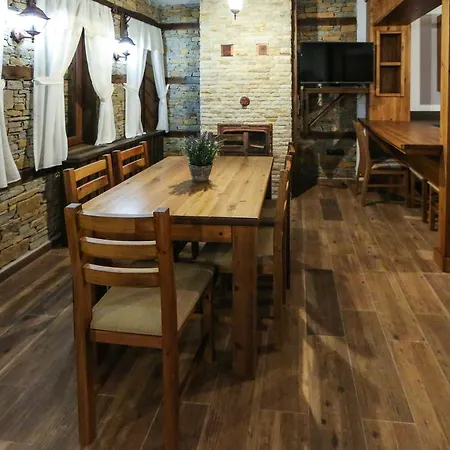 Guest House Leshten 게스트하우스 2*